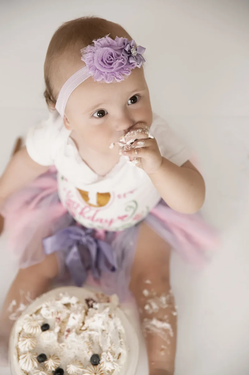 Cake smash fotosesija siauliuose — Silva Narkiene Photography