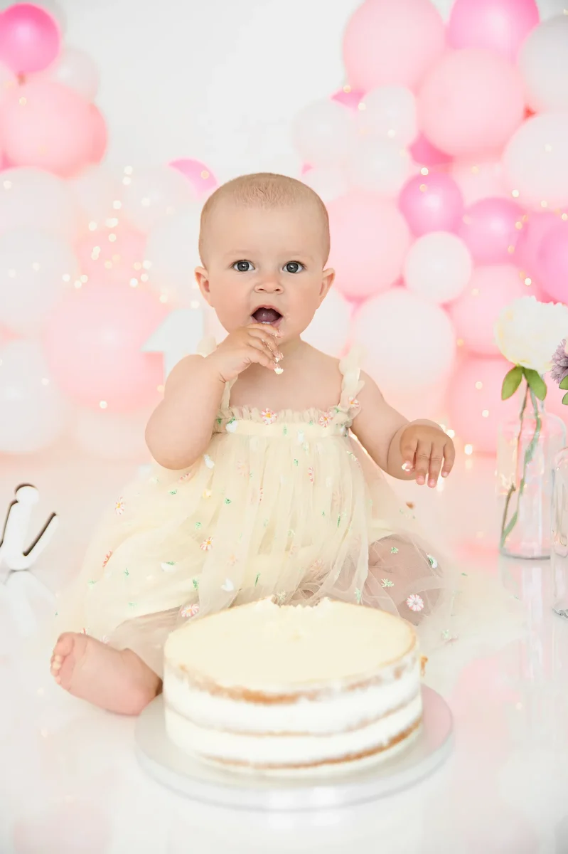 Cake smash fotosesija siauliuose — Silva Narkiene Photography