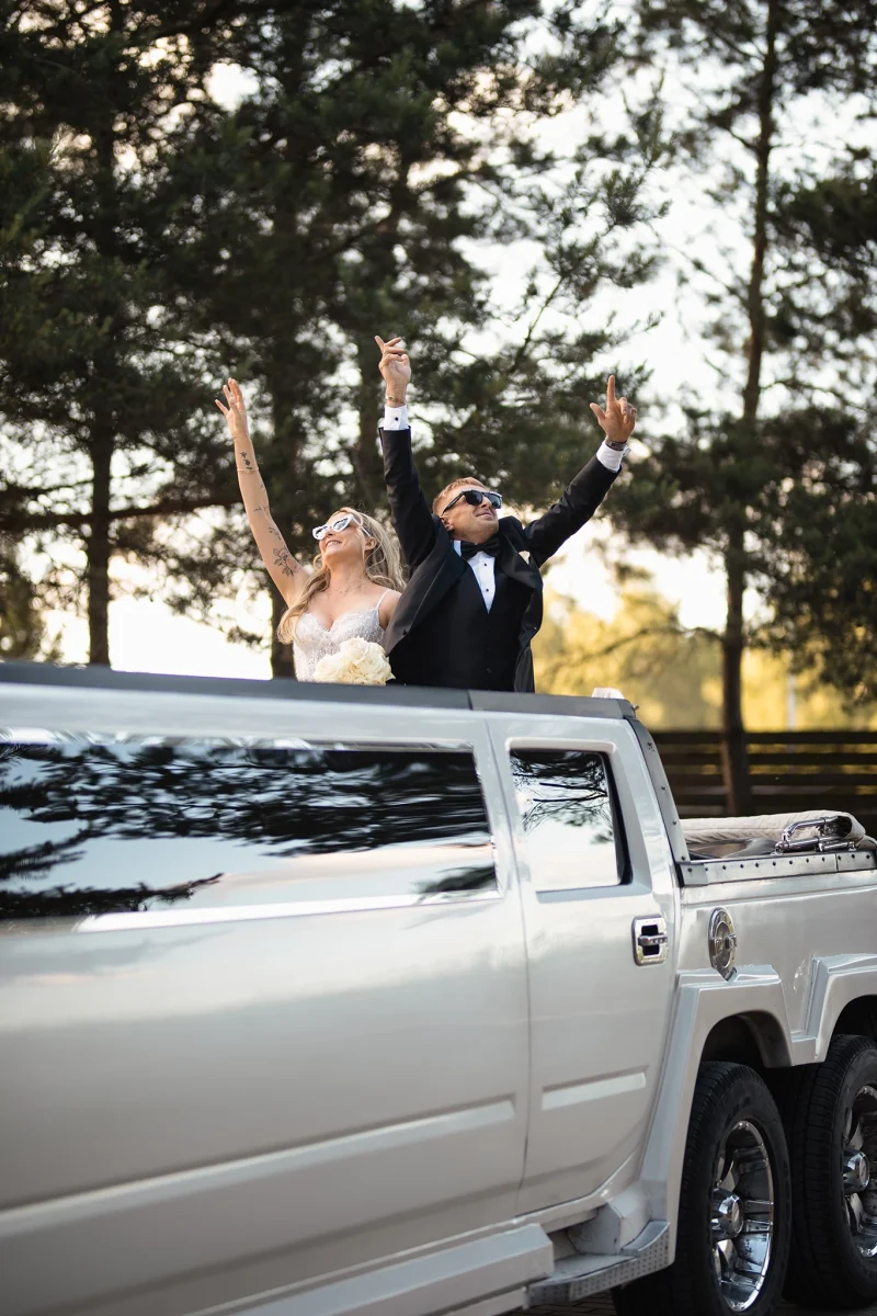 Wedding photographer in Vilnius — Strike a pose by Laura