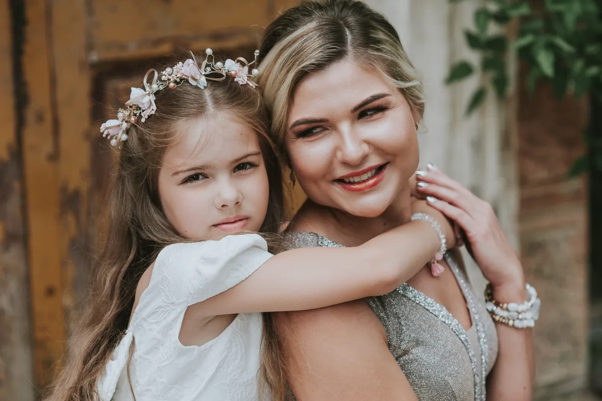 Christening photo shoot in Kaunas — Šviesos užrašai