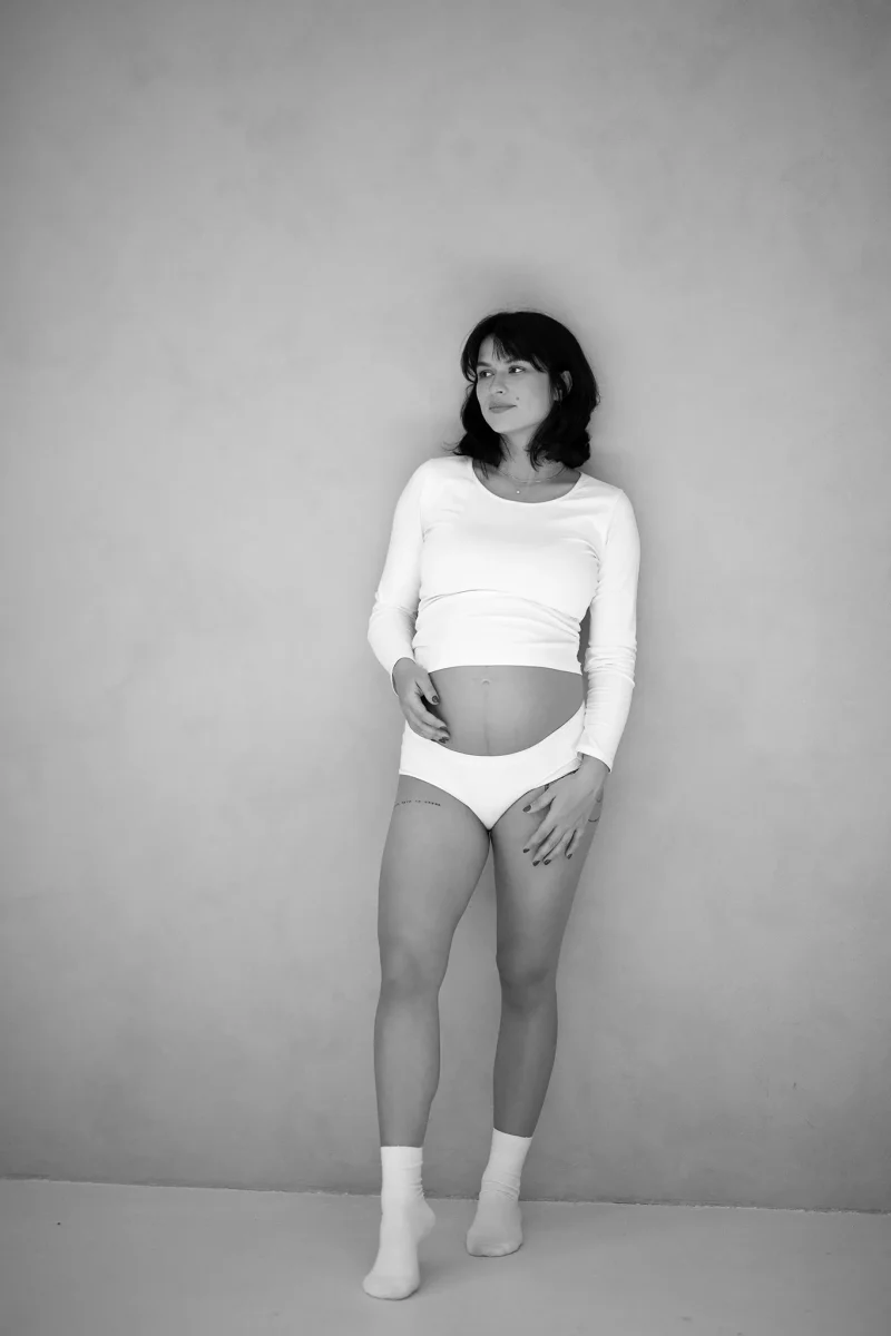 Laukimo — Strike a pose by Laura