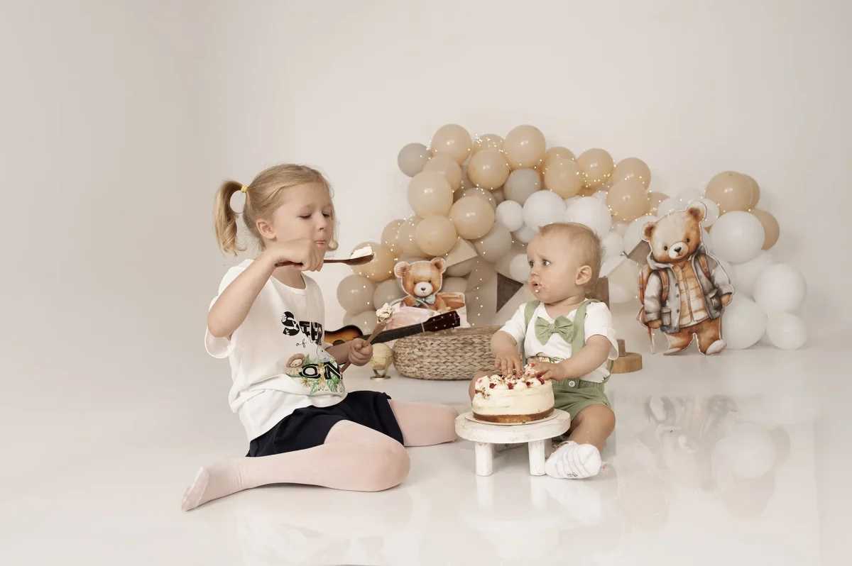 Cake smash fotosesija siauliuose — Silva Narkiene Photography