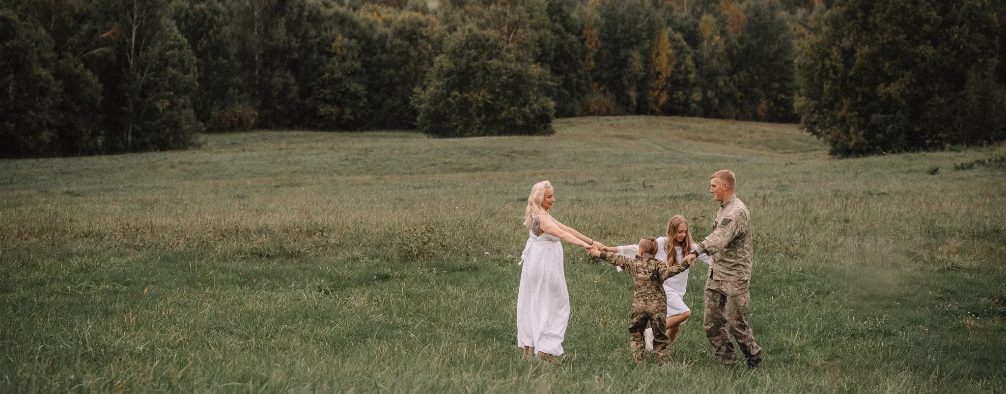 Rita Nainė jauki šeimos fotosesijos Kaune