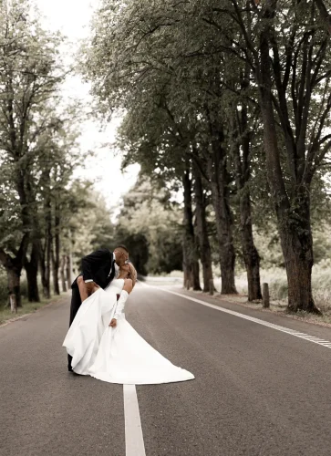 Dvyniu-foto-ir-makiazo-studija-Vestuviu-fotografavimas-Kaune -Vestuvine-fotosesija-