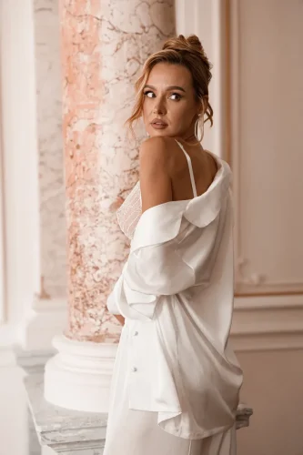 Dvyniu-foto-ir-makiazo-studija-Vestuviu-fotografavimas-Kaune -Vestuvine-fotosesija