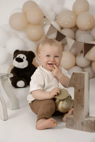 Silva-Narkiene-Photography-Gimtadieniai-cake-smash-fotosesijos-siauliuose-13