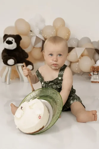 Silva-Narkiene-Photography-Gimtadieniai-cake-smash-fotosesijos-siauliuose-24