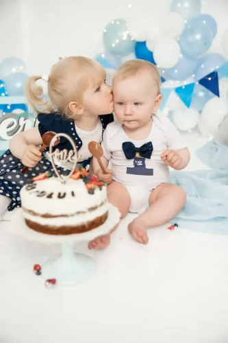 Silva-Narkiene-Photography-Gimtadieniai-cake-smash-fotosesijos-siauliuose-44