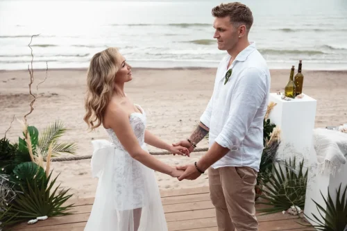 strike a pose by laura vestuviu-fotografas Vilniuje