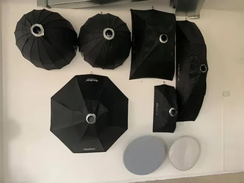 Til2 technika ir iranga Studija B