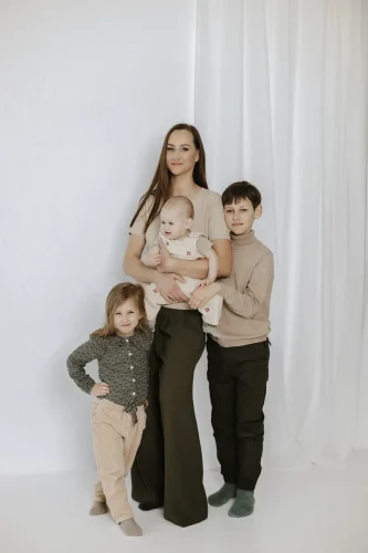 Ilona-Jadzeviciene-Zalia-photography-Seimos-fotosesijos-studijoje-Klaipeda-31